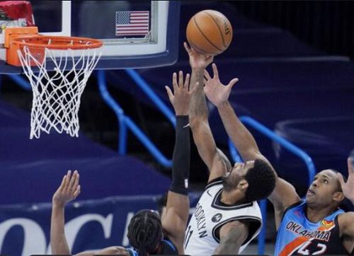  NBA战报：魔术逆袭终结雄鹿连胜，班凯罗29分闪耀赛场