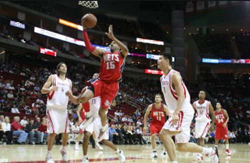 勒布朗·詹姆斯正式加盟湖人，NBA格局将迎来巨变  