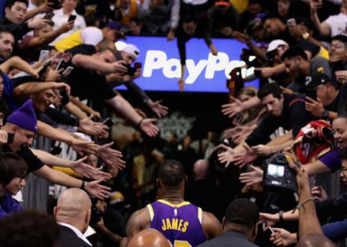 迪文·瓦塞尔的NBA之旅：频繁转会背后的思考  