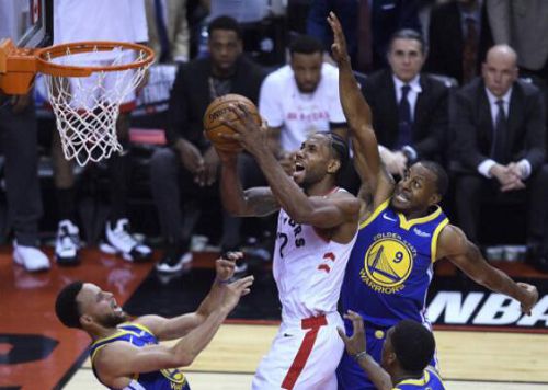 甜瓜安东尼正式入选NBA名人堂，传奇生涯画上完美句号