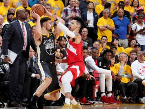 矮个子巨星的辉煌篇章——NBA矮个名人堂传奇回顾  