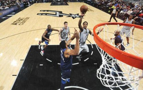 NBA战报：勇士三连胜紧追雷霆，湖人四连胜攀升至第五  